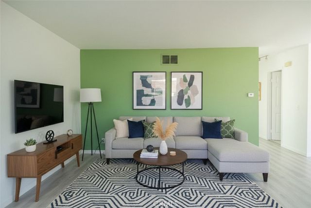 22722 Malaga, Lake Forest, CA 92630