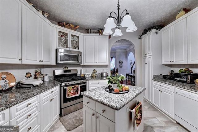 4913 Heritage Crossing Drive, Powder Springs, GA 30127