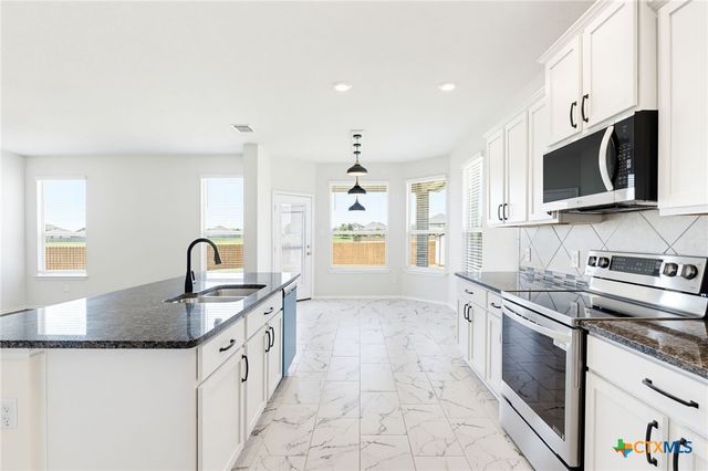 904 Garden Green Drive, Temple, TX 76502