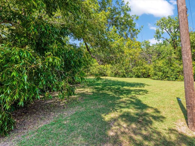 2901 Simpson Stuart Road, Dallas, TX 75241