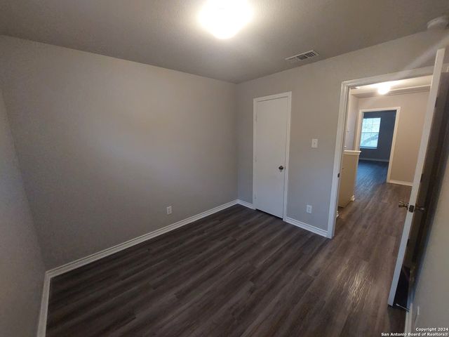 7814 Kingsbury Wood Unit 1, San Antonio, TX 78240