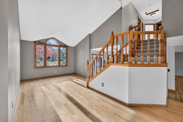 14512 Kipling Avenue S, Savage, MN 55378