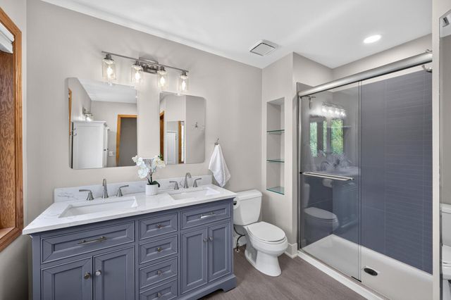14512 Kipling Avenue S, Savage, MN 55378
