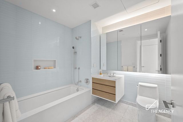 200 E 59th St Apt 29D, New York City, NY 10022