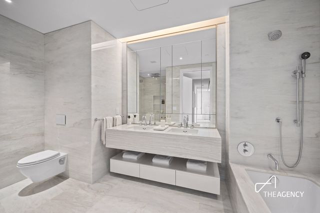 200 E 59th St Apt 29D, New York City, NY 10022
