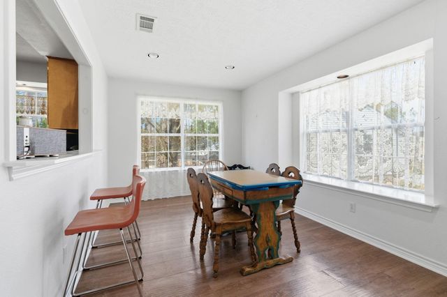 211 Shenandoah Drive, Shenandoah, TX 77381