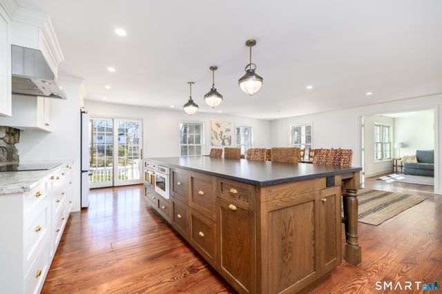64 Sanford Lane, Stamford, CT 06905