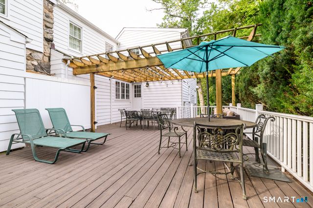 64 Sanford Lane, Stamford, CT 06905