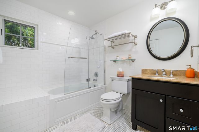 64 Sanford Lane, Stamford, CT 06905