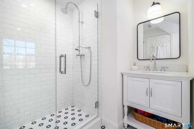 64 Sanford Lane, Stamford, CT 06905
