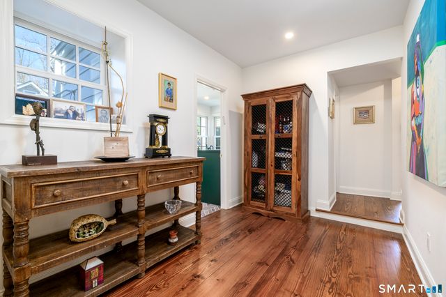 64 Sanford Lane, Stamford, CT 06905