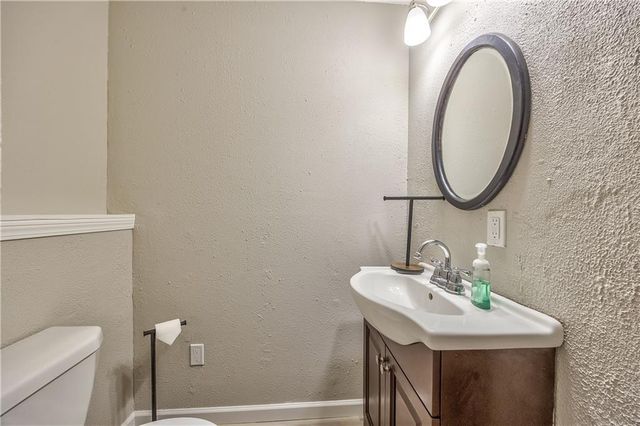 18505 E Bundschu Place, Independence, MO 64056