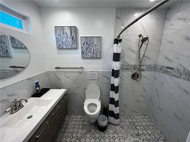 5871 Fullerton Avenue, Buena Park, CA 90621