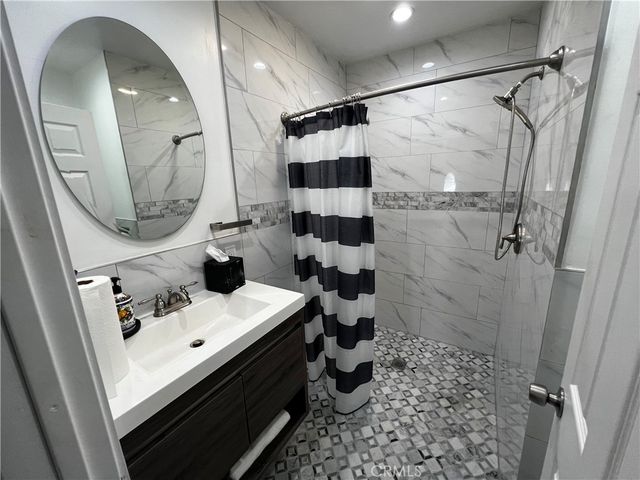 5871 Fullerton Avenue, Buena Park, CA 90621