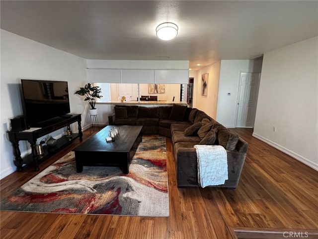 5871 Fullerton Avenue, Buena Park, CA 90621