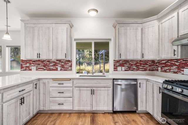 35718 59th Avenue Ct E, Eatonville, WA 98328