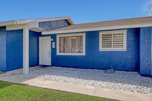 2055 SE West Dunbrooke Circle, Port St. Lucie, Port St Lucie, FL 34952