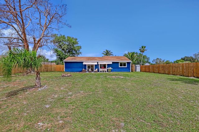2055 SE West Dunbrooke Circle, Port St. Lucie, Port St Lucie, FL 34952