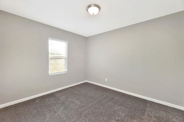 804 Columbus, Newton, KS 67114