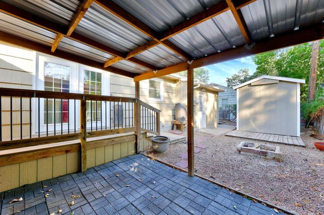 804 Columbus, Newton, KS 67114