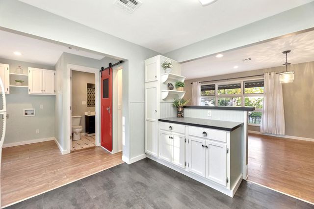 804 Columbus, Newton, KS 67114