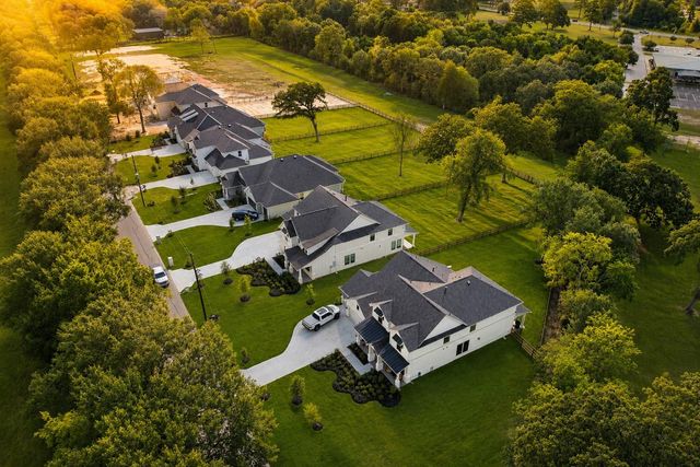 359 6th Street, Magnolia, TX 77355