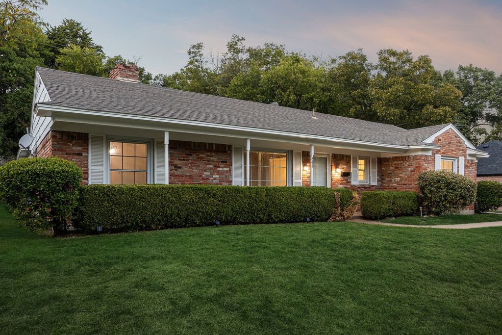 841 Brookwood Drive, Dallas, TX 75224 — photo 4