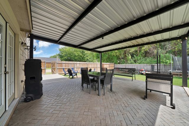 3372 Mojave Drive, Dallas, TX 75241