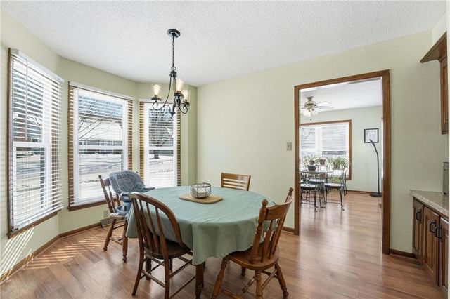 103 SW Hillcrest Lane, Lee's Summit, MO 64063