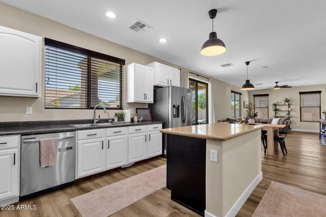 1130 E HARVEST Road, San Tan Valley, AZ 85140