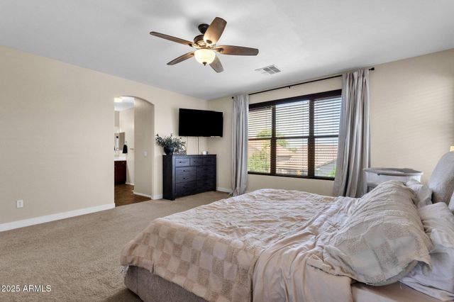 1130 E HARVEST Road, San Tan Valley, AZ 85140