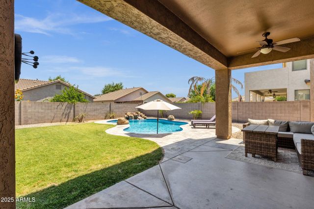 1130 E HARVEST Road, San Tan Valley, AZ 85140