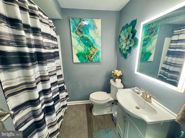 1321 CANTERBURY LN, York, PA 17406