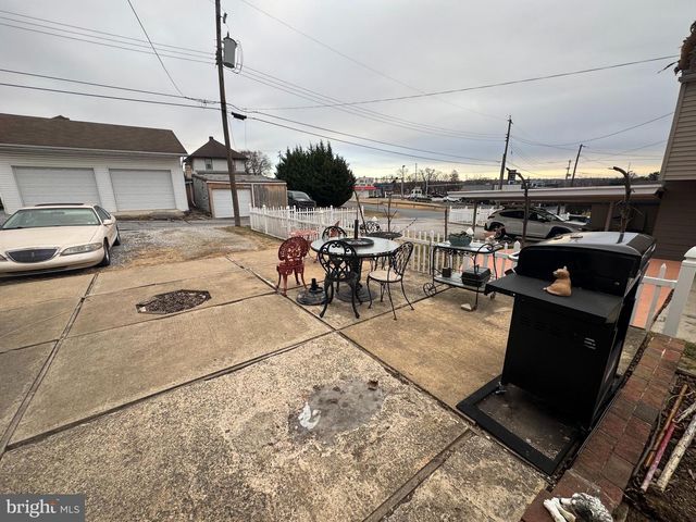 1321 CANTERBURY LN, York, PA 17406