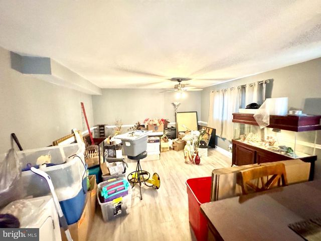 1321 CANTERBURY LN, York, PA 17406