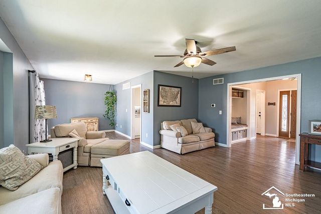 278 Kings Way Road, Canton, MI 48188