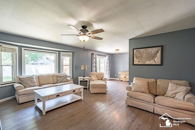 278 Kings Way Road, Canton, MI 48188