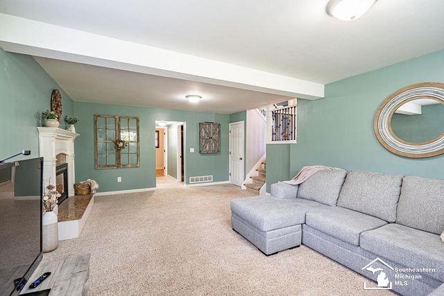 278 Kings Way Road, Canton, MI 48188