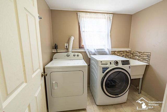 278 Kings Way Road, Canton, MI 48188
