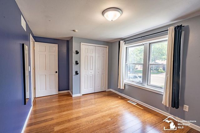 278 Kings Way Road, Canton, MI 48188
