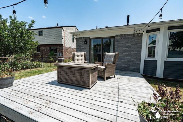 278 Kings Way Road, Canton, MI 48188