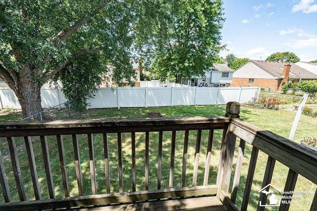 278 Kings Way Road, Canton, MI 48188