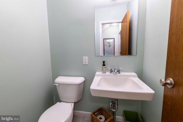 6808 HENRY AVE, Philadelphia, PA 19128