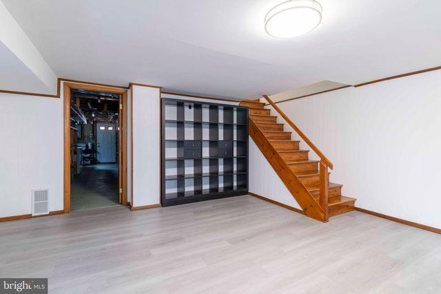 6808 HENRY AVE, Philadelphia, PA 19128