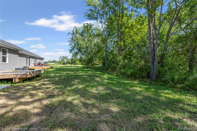 303 Hidden Harbor 2, Marine City, MI 48039