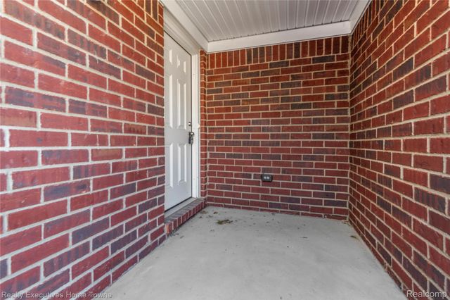 303 Hidden Harbor 2, Marine City, MI 48039