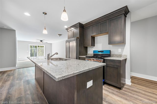 303 Hidden Harbor 2, Marine City, MI 48039