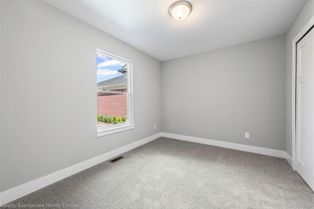 303 Hidden Harbor 2, Marine City, MI 48039