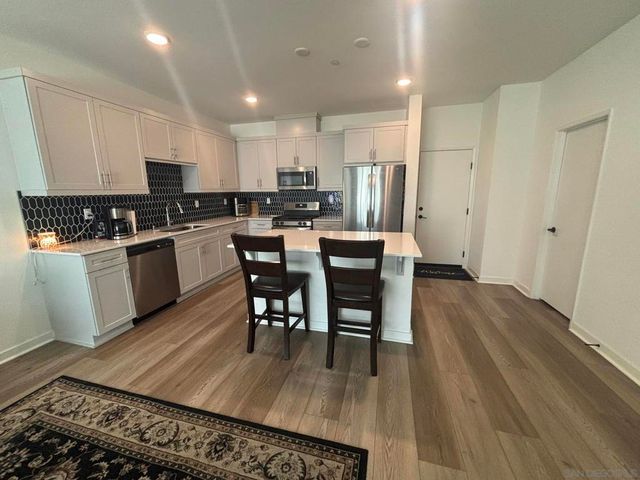 312 Zest Lane, Fallbrook, CA 92028
