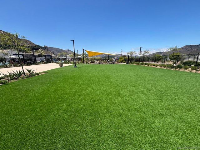 312 Zest Lane, Fallbrook, CA 92028